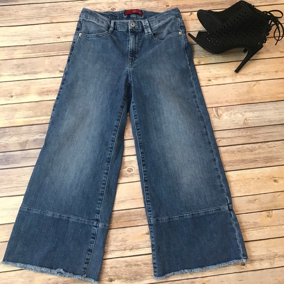 Guess Wide Leg Crop Frayed Hem Denim 
